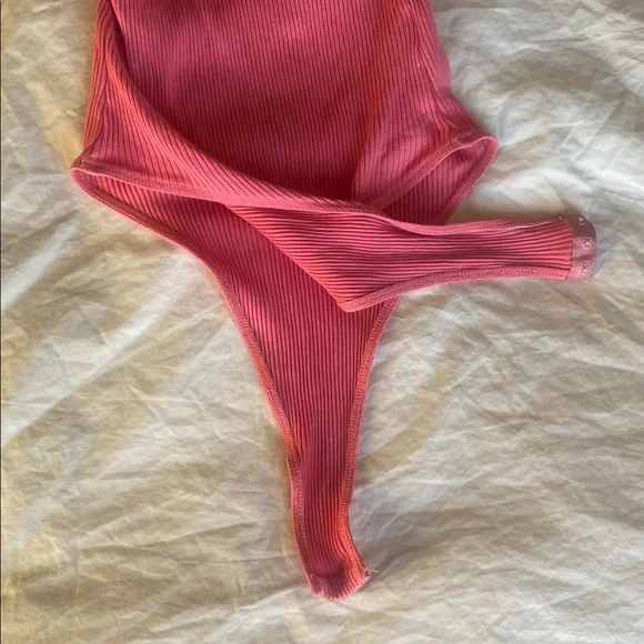 SHEIN Pink Ribbed Bodysuit - Picture 3 of 5